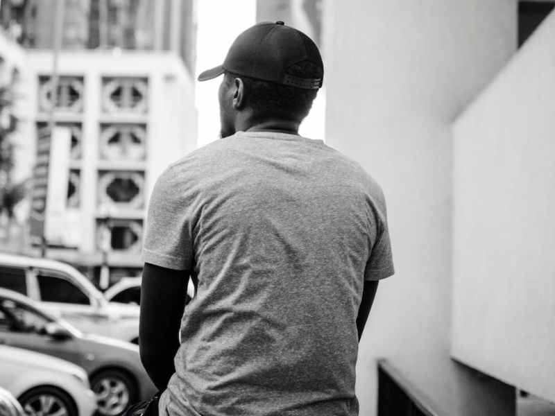 【隨筆】別人十年磨一劍，我五年磨一背